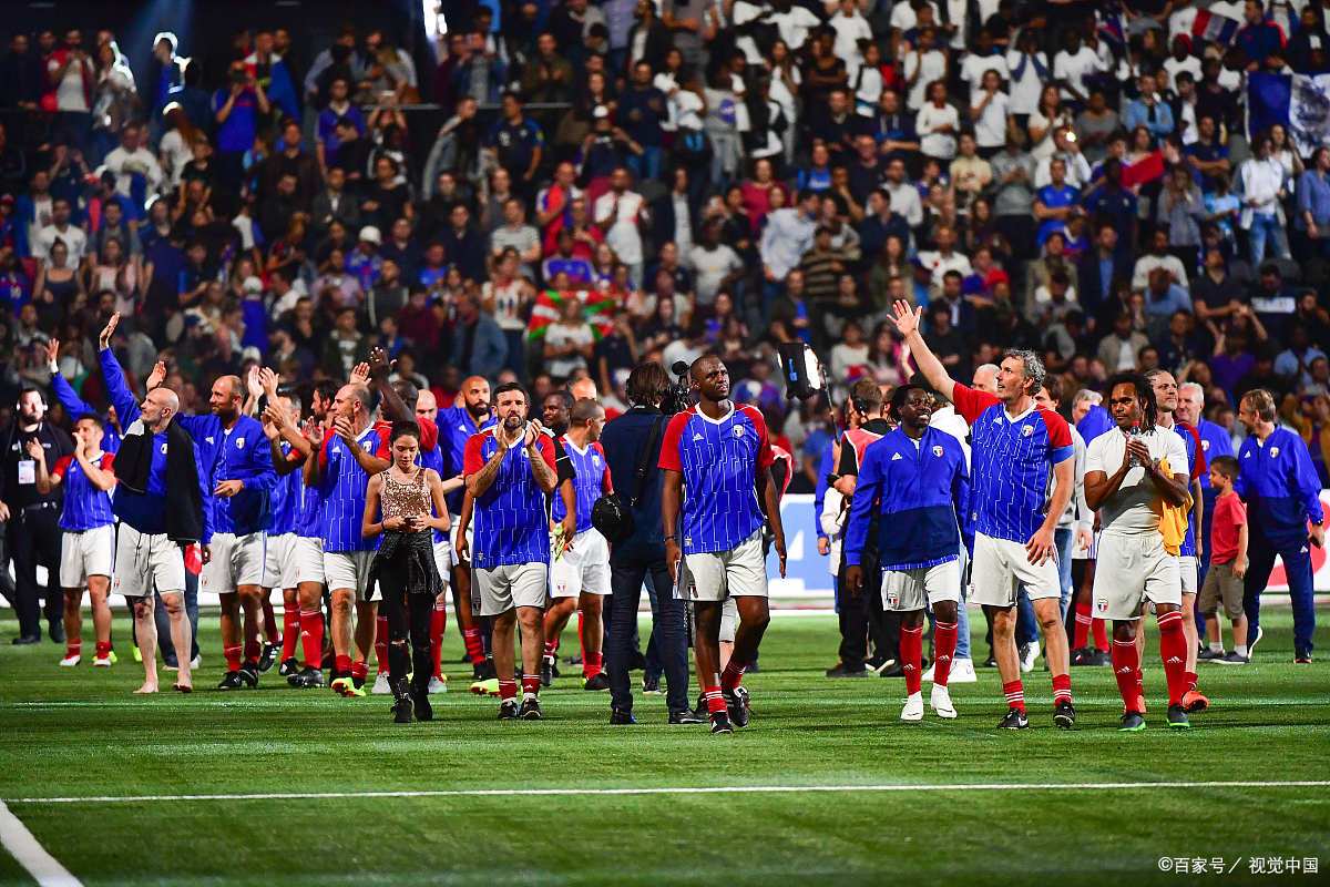 开云体育入口-一场经典之战！欧洲杯点燃球迷热情的简单介绍