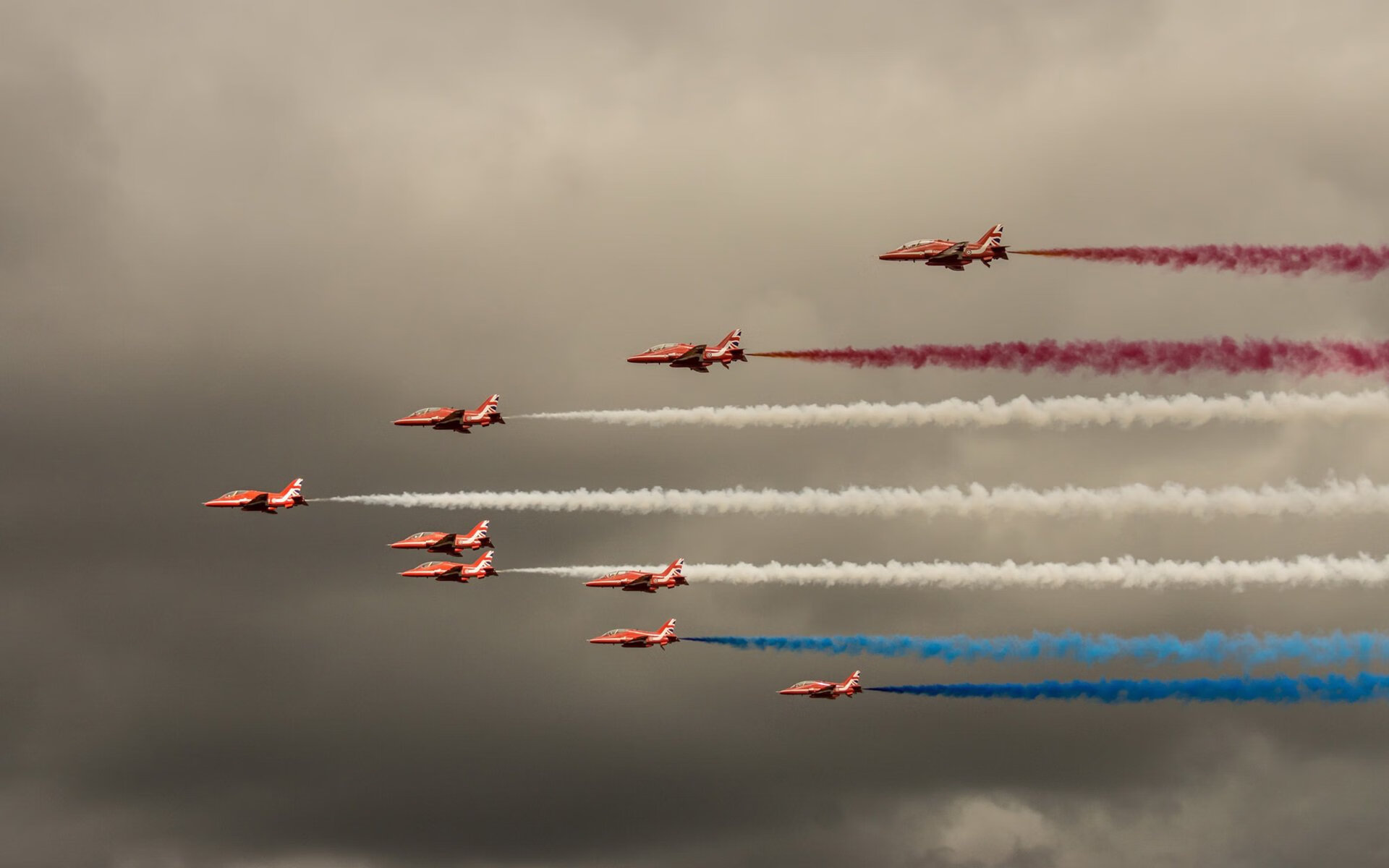 伊拉克血拼罗马城，范戴克终成关键先生，一记头槌，两种文明