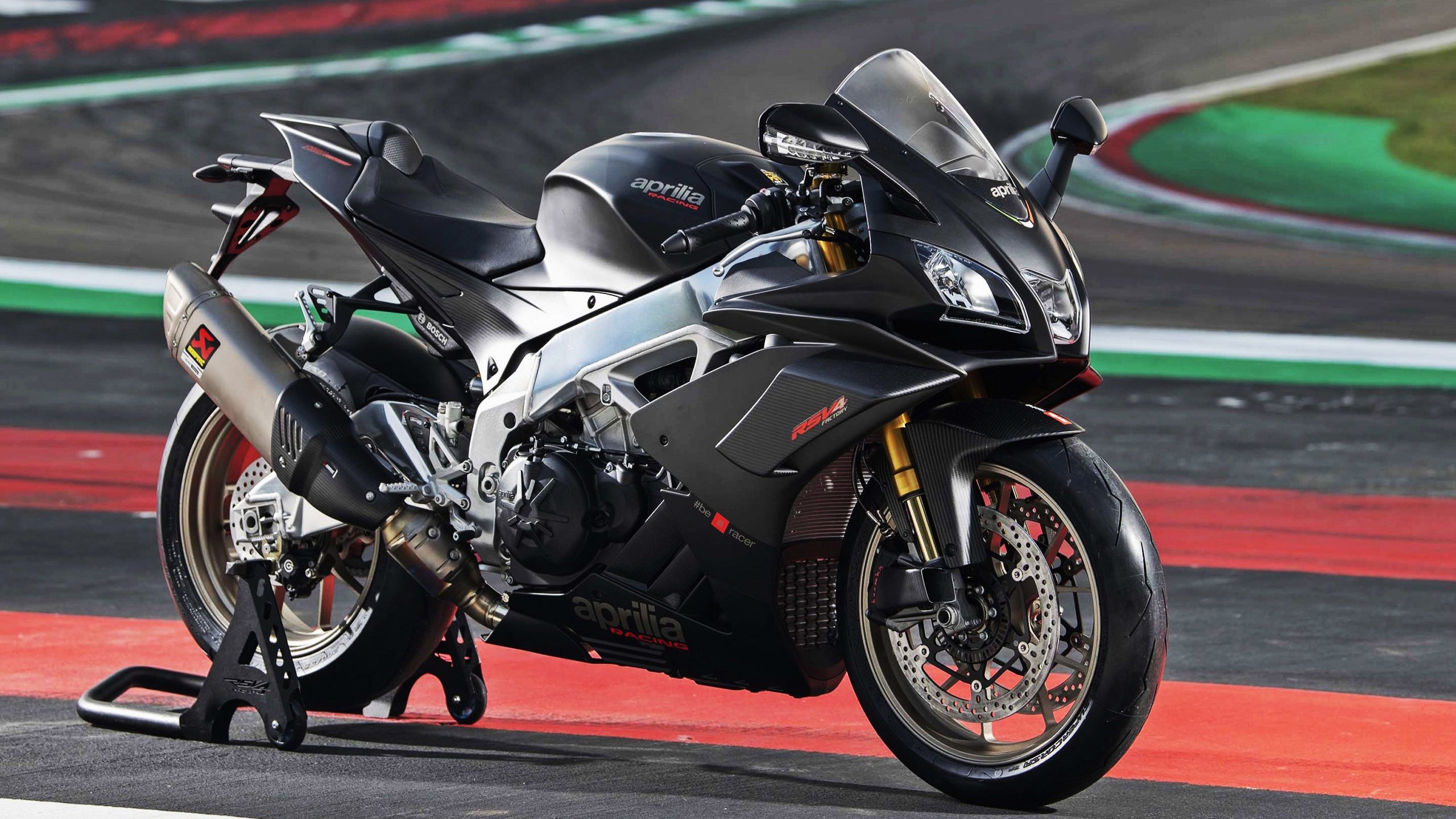 逆袭时间线！山西队季后赛式强势晋级，范弗利特双重赛道接管，从CBA到F1引擎轰鸣的荣耀一日