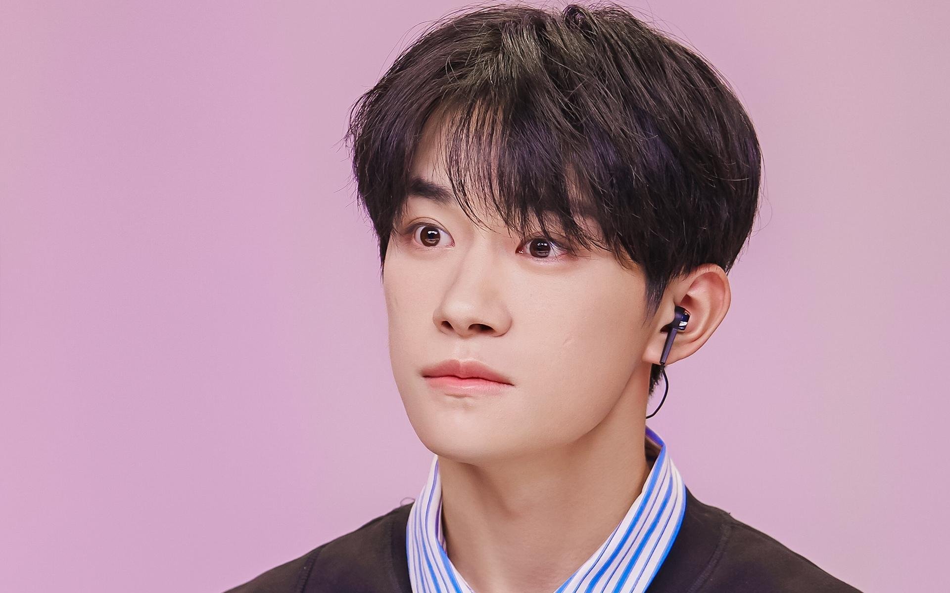 日耳曼铁锤砸碎皇家社会,伊布画笔绘出致命一击