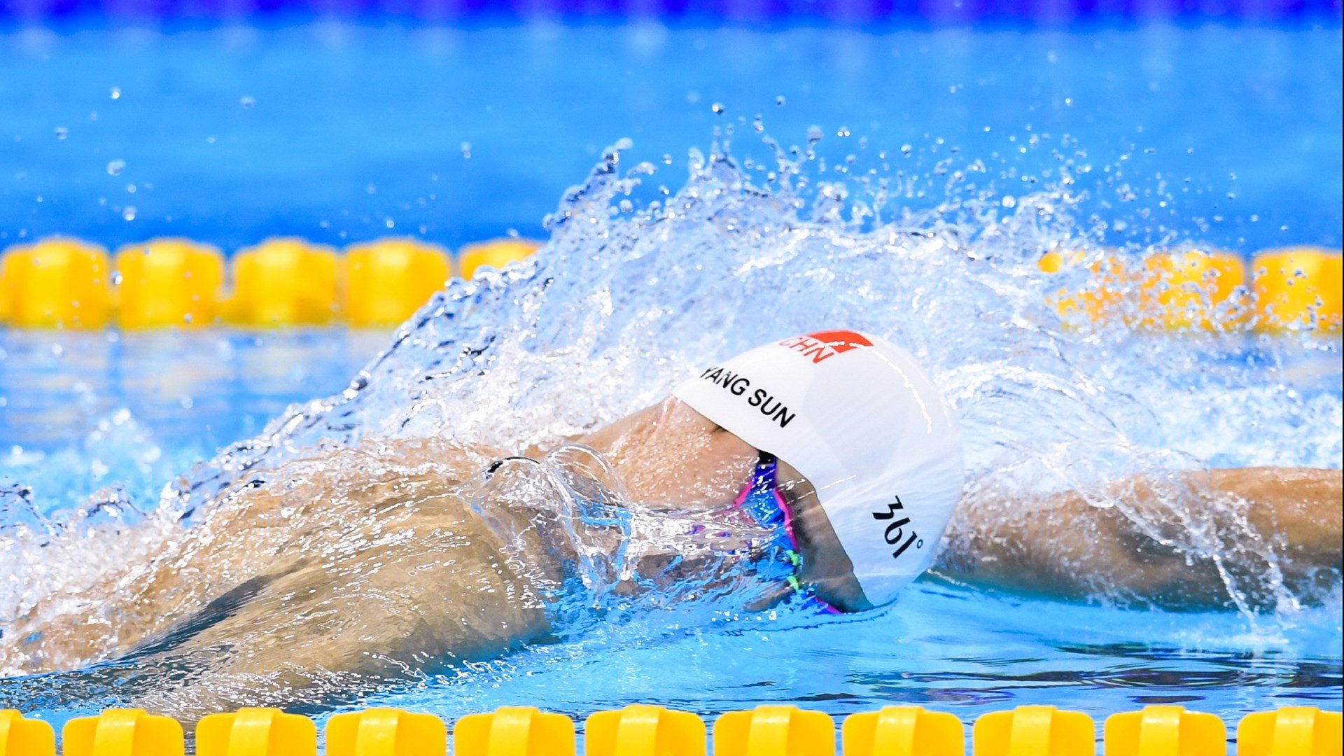 奥运周期关键战焦点战，从曼城击溃马赛，看战略布局的重要性